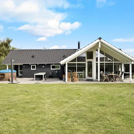 Stunning Home In Otterup With Sauna Otterup